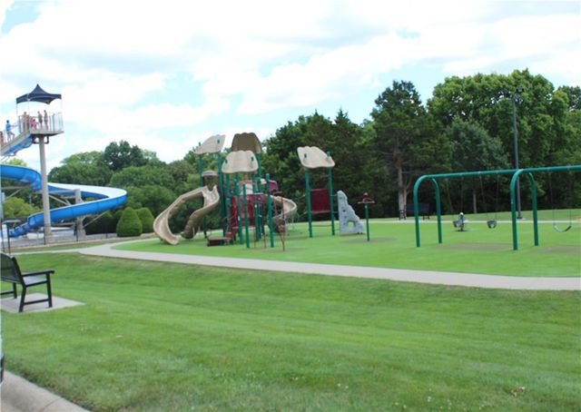 3507 NE Logwood Court, Lee's Summit, MO 64064