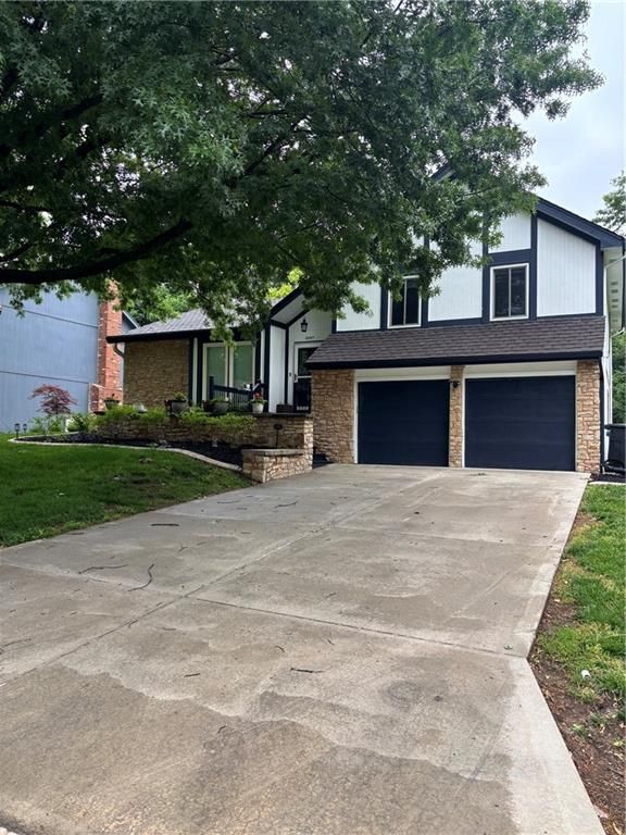 3507 NE Logwood Court, Lee's Summit, MO 64064