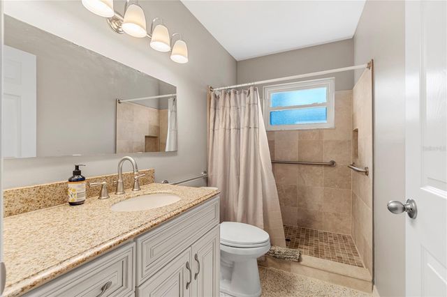 207 W WHEELER ROAD, Seffner, FL 33584