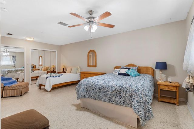 207 W WHEELER ROAD, Seffner, FL 33584