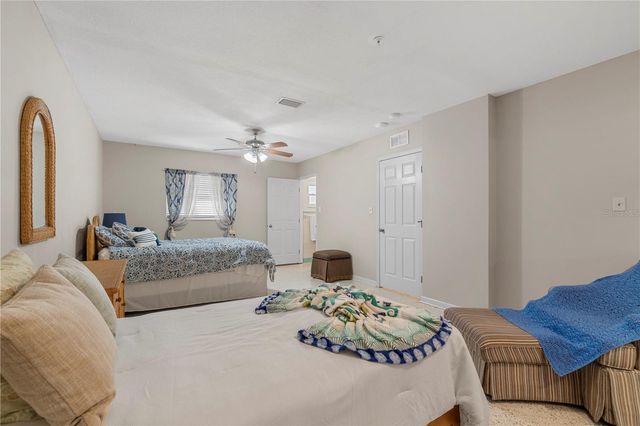 207 W WHEELER ROAD, Seffner, FL 33584