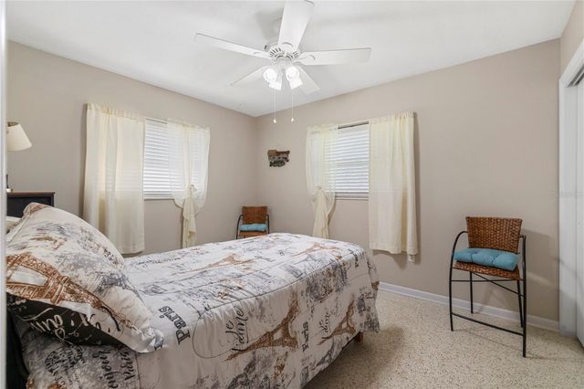 207 W WHEELER ROAD, Seffner, FL 33584