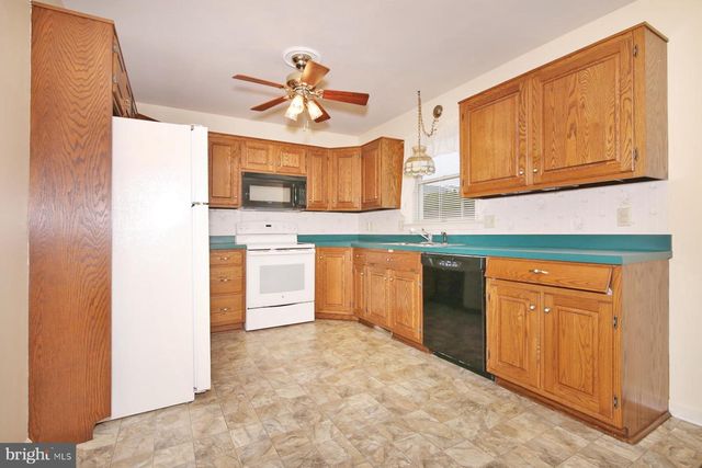 226 ACORN, Lebanon, PA 17042