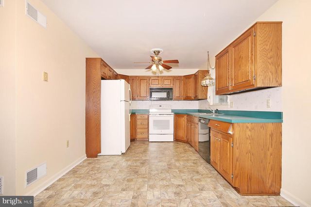 226 ACORN, Lebanon, PA 17042