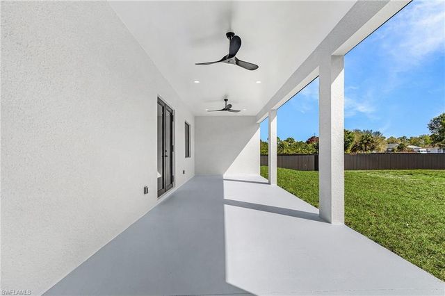 406 Lincoln AVE, Lehigh Acres, FL 33972