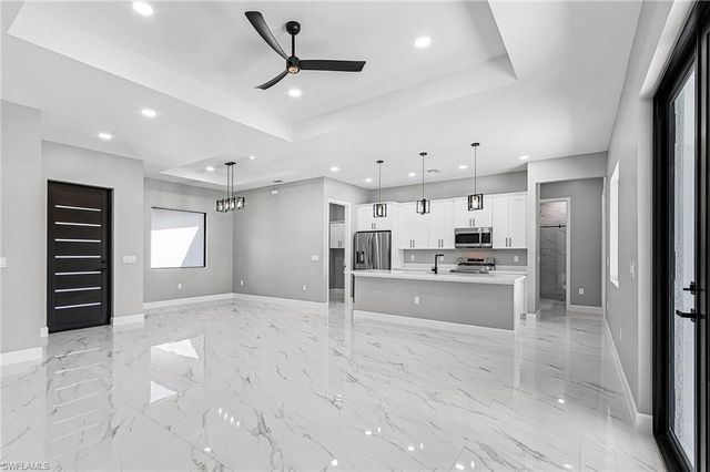 406 Lincoln AVE, Lehigh Acres, FL 33972