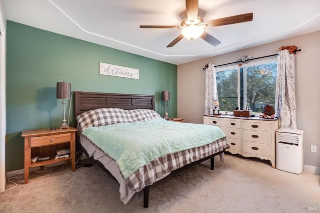 532 Walten Way, Windsor, CA 95492