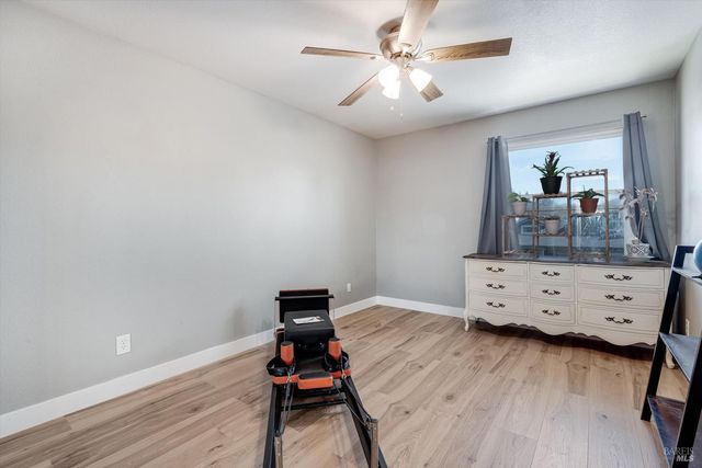 532 Walten Way, Windsor, CA 95492