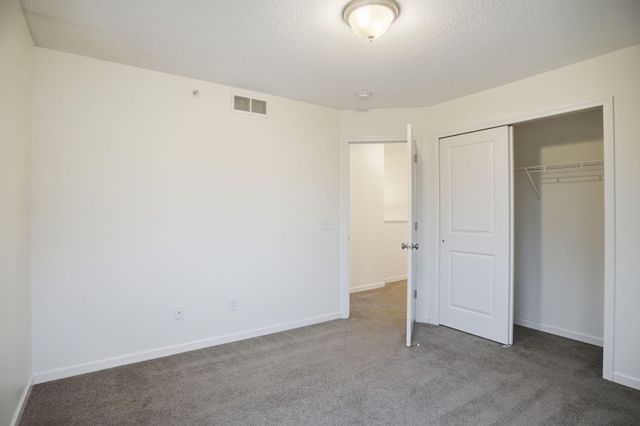 4035 River Valley Way, Eagan, MN 55122