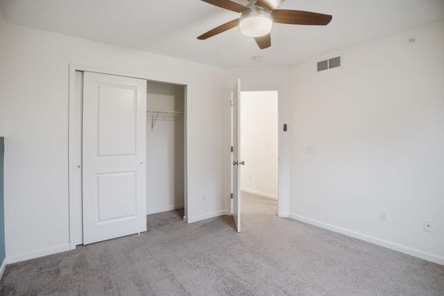 4035 River Valley Way, Eagan, MN 55122