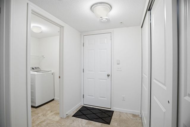 4035 River Valley Way, Eagan, MN 55122