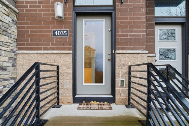 4035 River Valley Way, Eagan, MN 55122