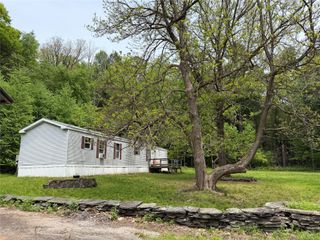 21 Hoffmann Street, Hankins, NY 12741