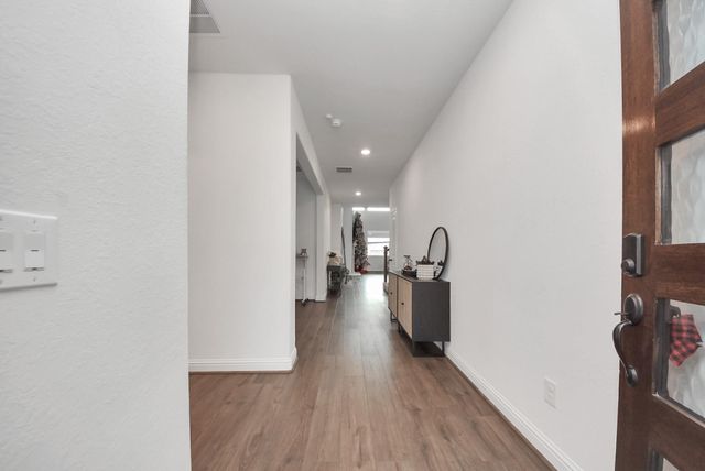 647 Malibu Pines Drive, Katy, TX 77493