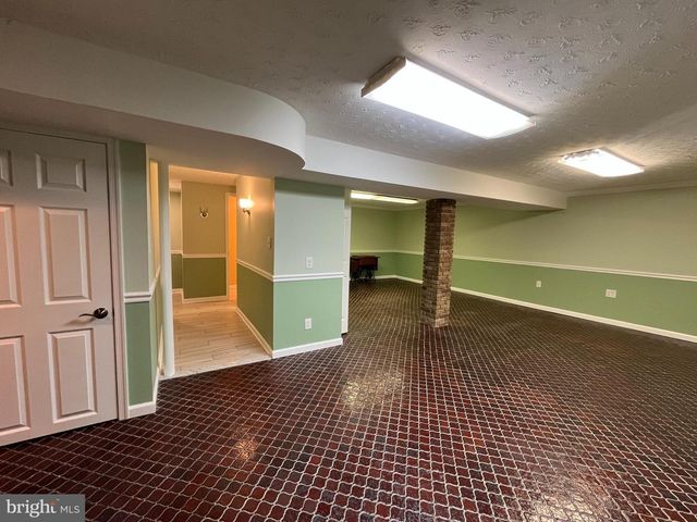 3203 RIVERVIEW DR, Triangle, VA 22172