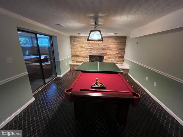 3203 RIVERVIEW DR, Triangle, VA 22172