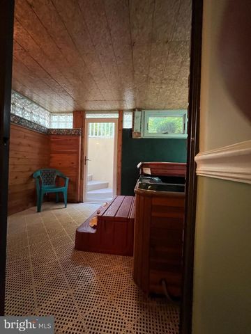 3203 RIVERVIEW DR, Triangle, VA 22172