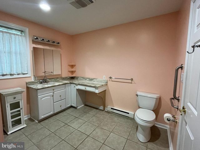 3203 RIVERVIEW DR, Triangle, VA 22172