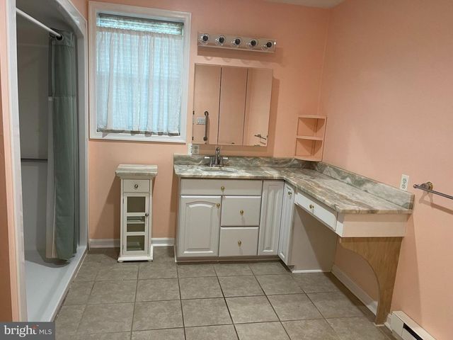 3203 RIVERVIEW DR, Triangle, VA 22172