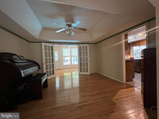 3203 RIVERVIEW DR, Triangle, VA 22172