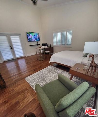 4956 Doman Avenue, Tarzana (los Angeles), CA 91356