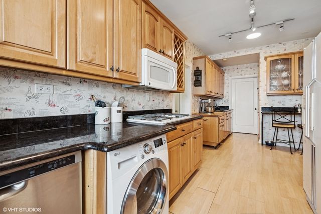 5000 S East End Avenue 23A, Chicago, IL 60615