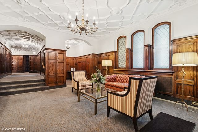 5000 S East End Avenue 23A, Chicago, IL 60615