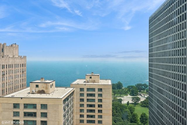 5000 S East End Avenue 23A, Chicago, IL 60615