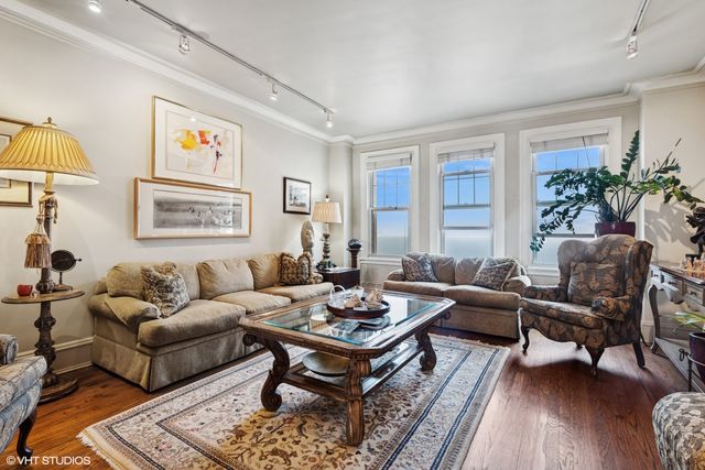 5000 S East End Avenue 23A, Chicago, IL 60615