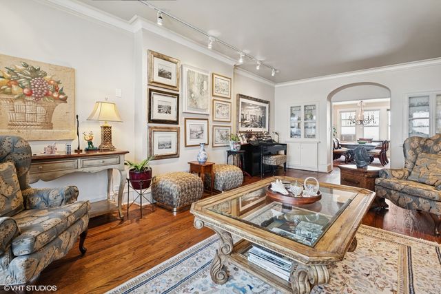 5000 S East End Avenue 23A, Chicago, IL 60615