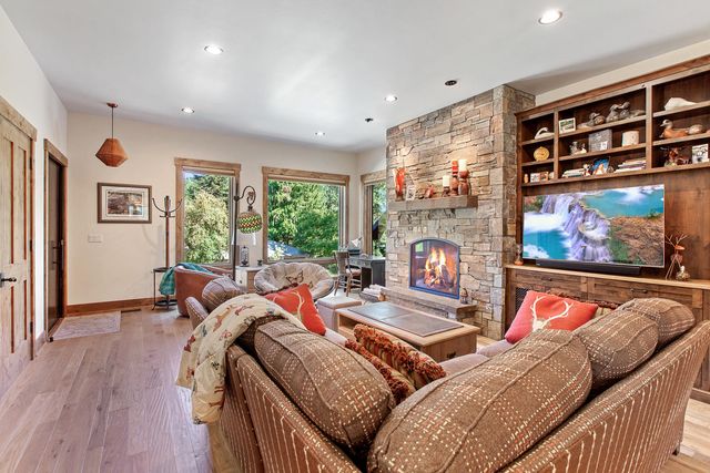 609 S DOLLAR ST, Coeur D'alene, ID 83814