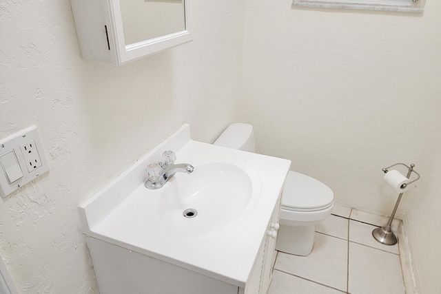 3211 Karen Drive, Delray Beach, FL 33483