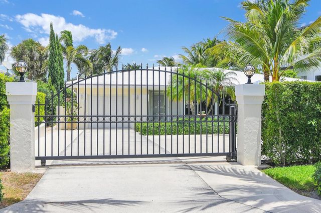 3211 Karen Drive, Delray Beach, FL 33483