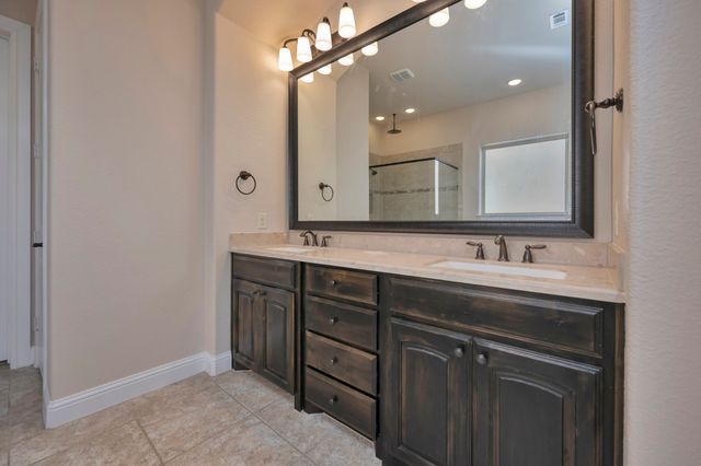 448 Chestnut Lane, Roanoke, TX 76262