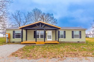 23 N High Street, Mowrystown, OH 45133