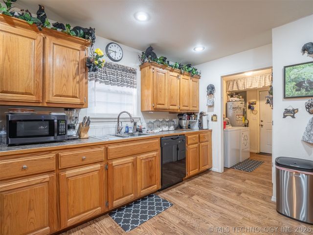 408 S 10th, Hartshorne, OK 74547