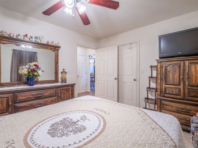 408 S 10th, Hartshorne, OK 74547