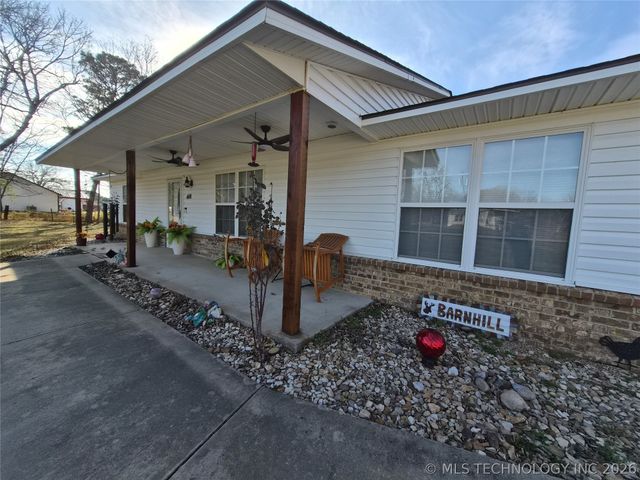 408 S 10th, Hartshorne, OK 74547