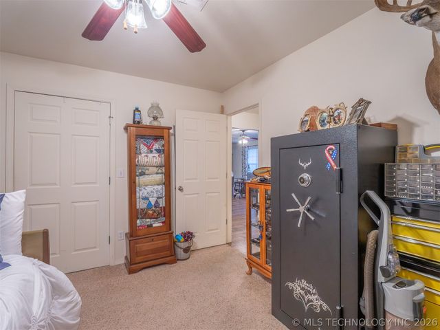 408 S 10th, Hartshorne, OK 74547