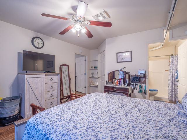 408 S 10th, Hartshorne, OK 74547