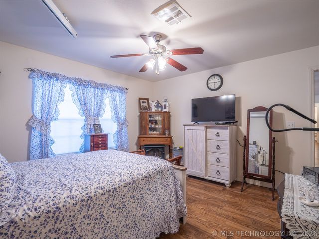 408 S 10th, Hartshorne, OK 74547