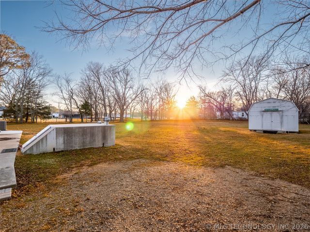 408 S 10th, Hartshorne, OK 74547