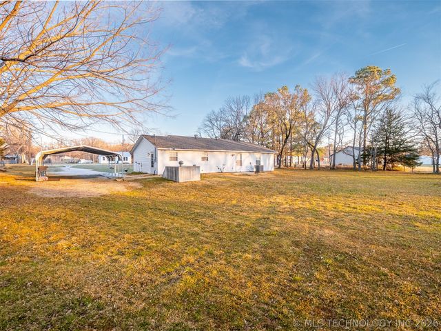 408 S 10th, Hartshorne, OK 74547