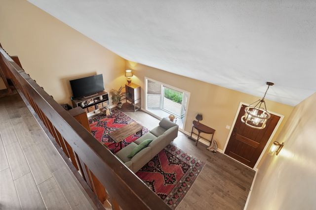 669 Tamarisk Terrace, Crystal Lake, IL 60014