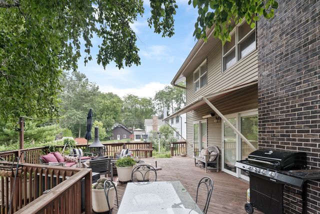 669 Tamarisk Terrace, Crystal Lake, IL 60014