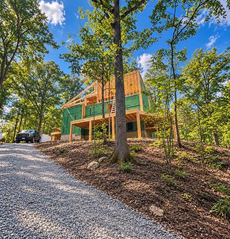 28 Hillcrest Court, Ellijay, GA 30536