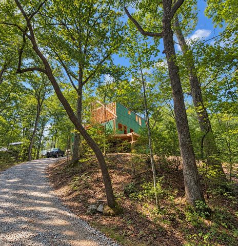 28 Hillcrest Court, Ellijay, GA 30536