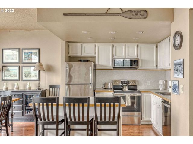 475 S PROM 518, Seaside, OR 97138