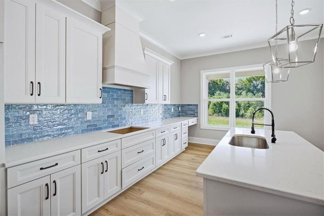 137 Twin Oaks Drive, Hampton, GA 30228