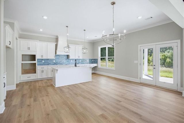 137 Twin Oaks Drive, Hampton, GA 30228